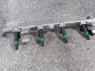 форсунка Ford Focus 2 поколение (2004 - 2008), 1.6 л., i, HWDA, бензин, МКПП, 9D2809H487