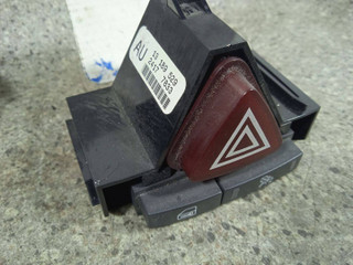 кнопка аварийной сигнализации Opel Corsa D (2006 - 2010), 13189529