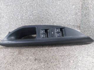блок управления стеклоподъемниками SEAT Altea 1 поколение (2004 - 2009)