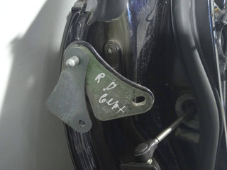 петля двери Mercedes-Benz S-Класс W221 (2005 - 2009)