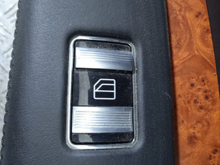 кнопка стеклоподъемника двери Mercedes-Benz S-Класс W221 (2005 - 2009), 5.5 л., i