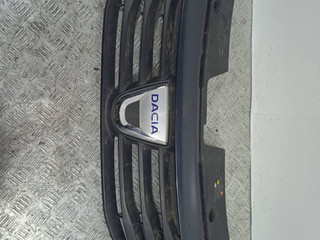 решетка радиатора Dacia Sandero 1 поколение (2008 - 2012), 8200735104