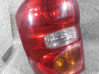 фонарь задний левый Toyota RAV4 2 поколение (XA20) [рестайлинг] (2003 - 2006)