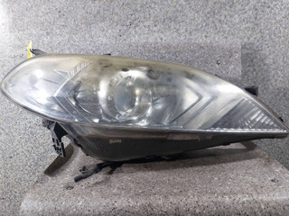 фара правая Honda FR-V 1 поколение (2004 - 2009), W3T13072