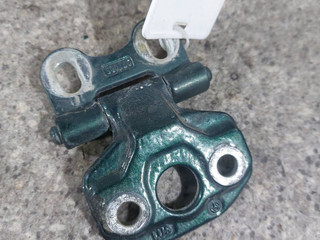 петля двери Mercedes-Benz E-Класс W210/S210 (1995 - 1999)