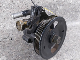 насос гидроусилителя руля Nissan Primera P11 (1996 - 2000), 1.6 л., i, GA16DE, бензин, МКПП