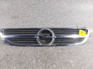 решетка радиатора Opel Zafira 1 поколение (A) [рестайлинг] (2003 - 2006), 24453538