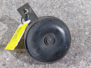 сигнал (клаксон) Nissan Primera P11 (1996 - 2000), 703881163