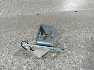 петля крышки багажника Renault Scenic 3 поколение (2009 - 2012)
