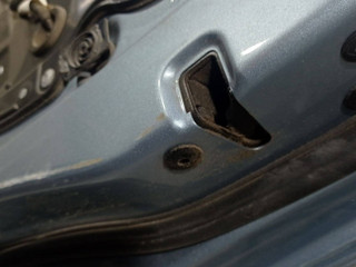 замок двери передней правой Volkswagen Passat B6 (2005 - 2010)