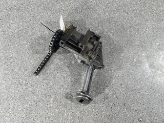 насос масляный Renault Scenic 3 поколение (2009 - 2012), 1.5 л., DCi, K9K 836, дизель, 6МКПП, 8200307174