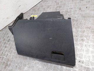 бардачок Mazda 3 BL (2008 - 2011), хетчбэк 5 дв.