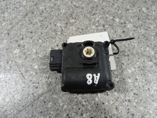 моторчик заслонки печки Audi A8 D3/4E (2002 - 2005), 3.7 л., i, АКПП, полный привод, 4E0820511, 0132801323