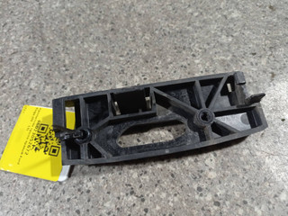 крепление ( кронштейн ) крыла Ford Kuga 1 поколение (2008 - 2013)