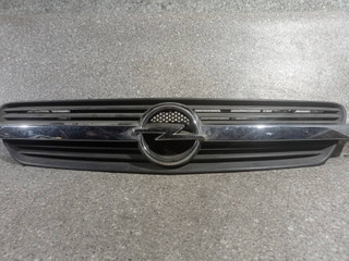 решетка радиатора Opel Meriva 1 поколение (A) (2002 - 2006), 13162160