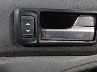 ручка внутренняя передняя правая Ford Kuga 1 поколение (2008 - 2013)
