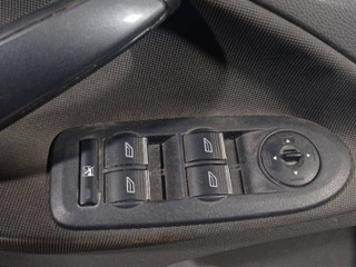 блок управления стеклоподъемниками Ford Kuga 1 поколение (2008 - 2013)