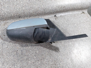 зеркало наружное правое Mitsubishi Colt 6 поколение (Z20/Z30) (2002 - 2012), хетчбэк 5 дв.