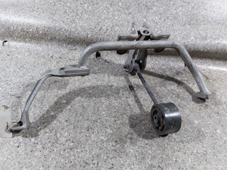 кронштейн КПП Subaru Legacy 2 поколение (1994 - 1999), 2.5 л., i, EJ25, бензин, АКПП, полный привод