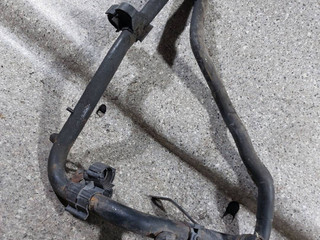 трубка охлаждающей жидкости Volkswagen Transporter T4 2001, 2.5 л., TDi, ACV, дизель, МКПП, 074121065AE