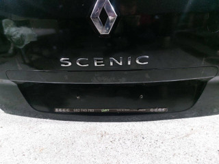 накладка подсветки номера Renault Scenic 3 поколение (2009 - 2012)