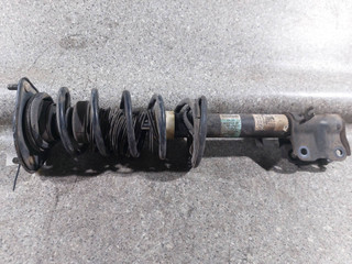стойка передняя левая Mitsubishi Colt 6 поколение (Z20/Z30) (2002 - 2012), 1.3 л., хетчбэк 5 дв., 824902000481