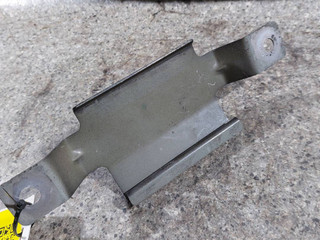петля замка капота Renault Scenic 3 поколение (2009 - 2012), 656200015RC