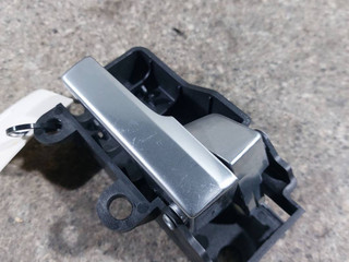 ручка внутренняя задняя правая Ford Kuga 1 поколение (2008 - 2013)