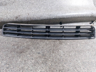 заглушка (решетка) в бампер Audi A6 4A/C4 (1994 - 1997), 4A0807683A