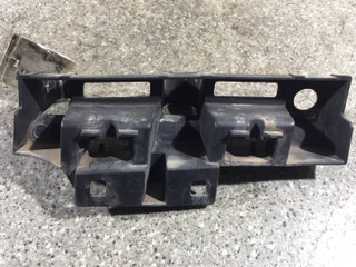Крепление бампера переднего Renault Scenic 3 поколение (2009 - 2012), 622200007R