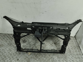 передняя панель крепления облицовки (телевизор) Mazda 3 BK (2003 - 2005)