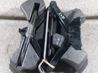 домкрат Ford Kuga 1 поколение (2008 - 2013), 8V41-17080-AB
