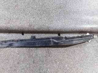 пыльник переднего крыла Citroen C4 Picasso 1 поколение (2006 - 2013), 9656582080