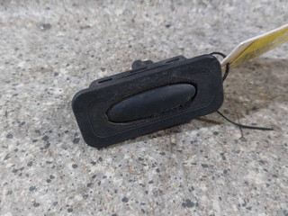 кнопка открытия багажника Renault Scenic 3 поколение (2009 - 2012)