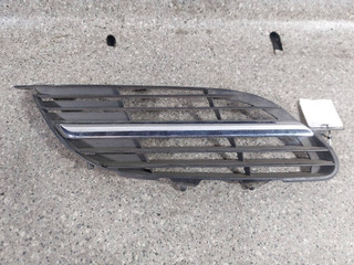 решетка радиатора Nissan Almera Tino V10 (2000 - 2003), 3333