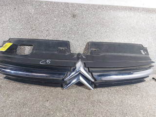 решетка радиатора Citroen C5 1 поколение (2000 - 2004), 9636751980