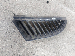 решетка радиатора Mitsubishi Colt 6 поколение (Z20/Z30) 2005, MN127773