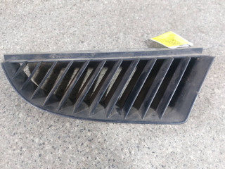 решетка радиатора Mitsubishi Colt 6 поколение (Z20/Z30) 2005, MN127774