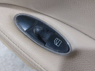 кнопка стеклоподъемника двери задней правой Mercedes-Benz E-Класс W211/S211 [рестайлинг] (2006 - 2009), универсал