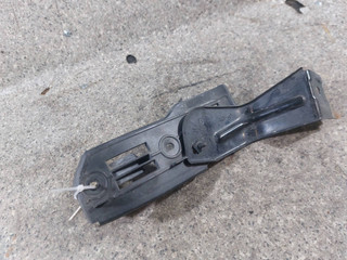 Крепление бампера переднего Volkswagen Passat B5 [рестайлинг] (2000 - 2005), 3B0807184E