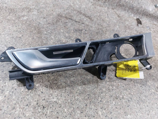 ручка внутренняя передняя левая Audi A6 4F/C6 (2004 - 2008)