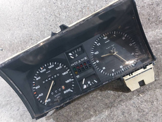щиток приборов (приборная панель) Volkswagen Golf 2 поколение (1983 - 1992), 1.6 л., D, JP, дизель, 4МКПП, передний привод, 020911023A