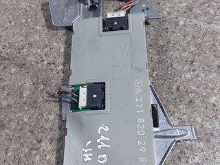усилитель антенны Mercedes-Benz E-Класс W211/S211 [рестайлинг] (2006 - 2009), A2118202989