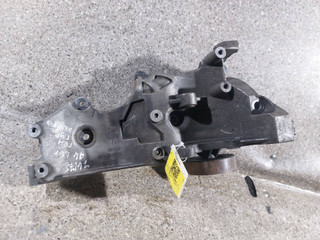 кронштейн генератора Audi A4 B7 (2004 - 2009), 1.8 л., Ti, BFB, бензин, 5МКПП, передний привод, 06D903143D