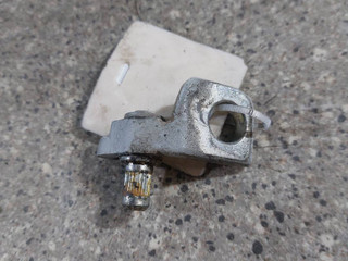 петля двери Ford Focus 1 поколение [рестайлинг] (2001 - 2005), универсал