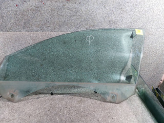 стекло двери передней левой Audi A6 4F/C6 (2004 - 2008)