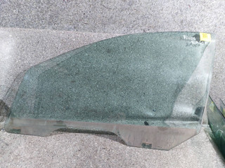 стекло двери передней левой Ford Focus 1 поколение [рестайлинг] (2001 - 2005), универсал