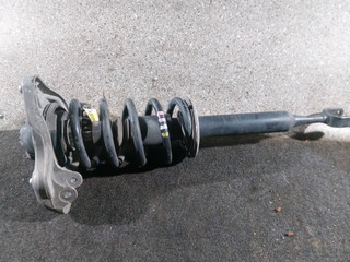 стойка передняя левая Audi A4 B7 (2004 - 2009), 1.8 л., Ti, BFB, бензин, 5МКПП, передний привод, 8E0413031CT