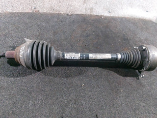 полуось передняя левая (приводной вал, ШРУС) Volkswagen Passat B6 (2005 - 2010), 2.0 л., TDi, дизель, 1K0407271KQ