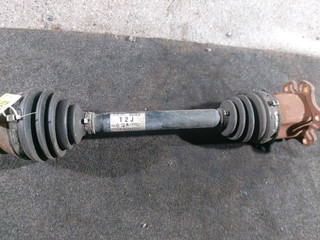 полуось передняя правая (приводной вал, ШРУС) Audi A6 4F/C6 (2004 - 2008), 3.2 л., i, бензин, АКПП, полный привод, 4F0407272J